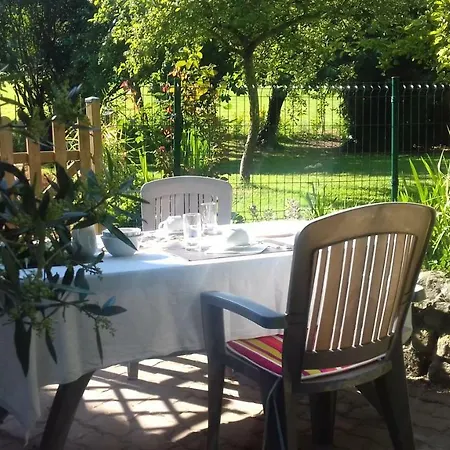 Les Cerisiers Frühstückspension
